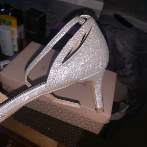 Ankle strapped sandals - Picture 3 of 4